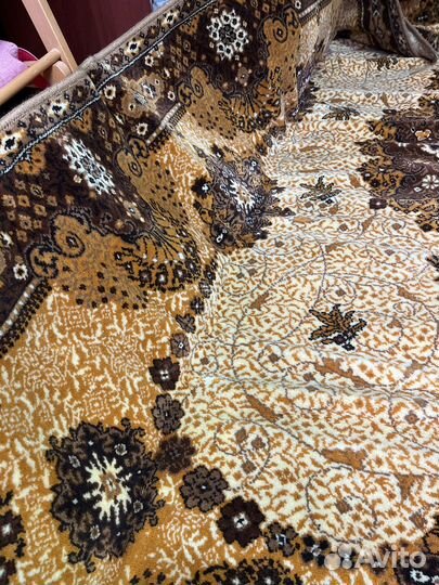 Ковер примерно 2 на 3 метра красивый