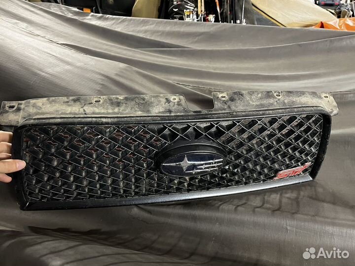 Решетка радиатора subaru forester sg