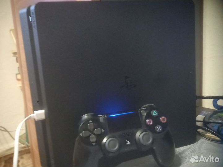 Ps4 slim 1tb