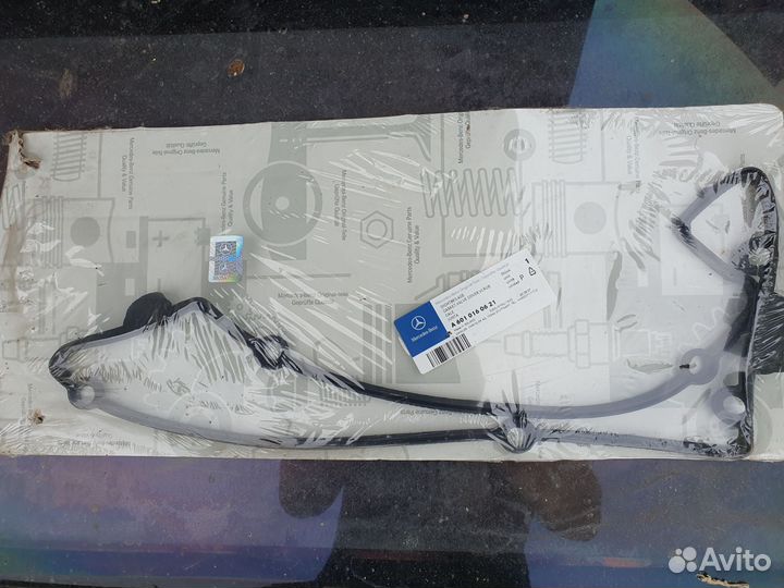 Прокладки клапанной крышки и головки двигателя