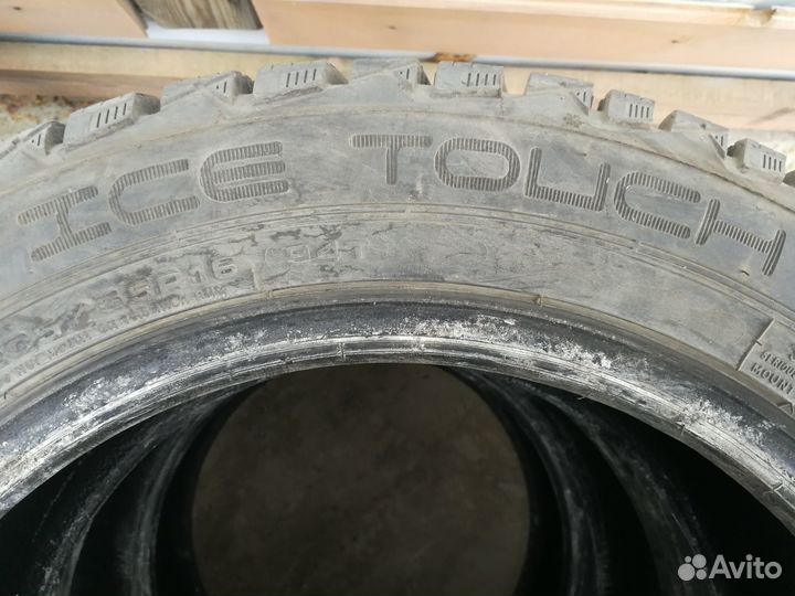 Dunlop Ice Touch 205/55 R16 94T
