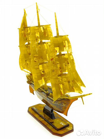 Сувенир из янтаря 