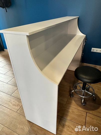 Стойка ресепшн бу