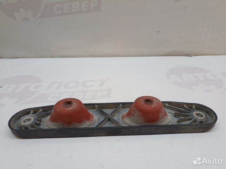 Кронштейн глушителя Volkswagen Jetta A6 cfna 2014