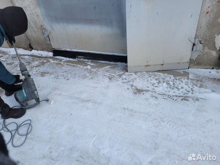 Демонтаж стен-полов-санузлов-краски-и т.п