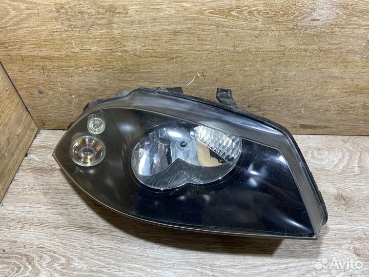 Фара передняя правая Seat Ibiza 3 142511