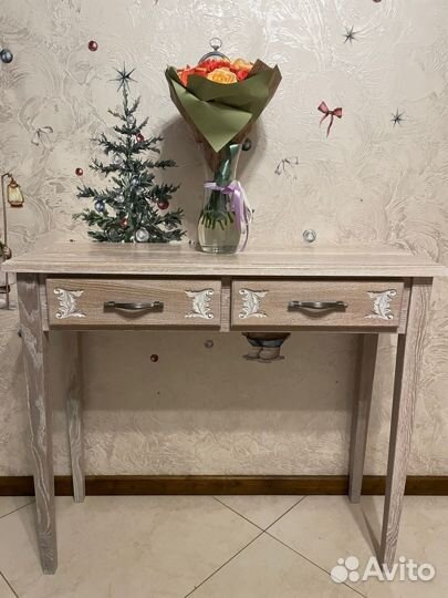 Консольный столик дерево