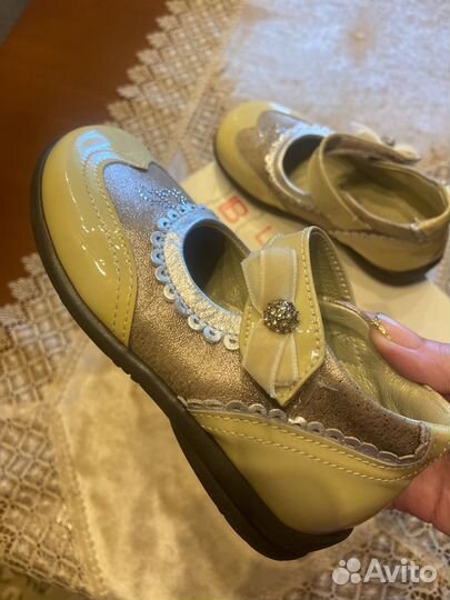 Туфли Laura Biagiotti размер 26