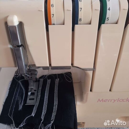 Плоскошовная распошивальная машина Merrylock 009