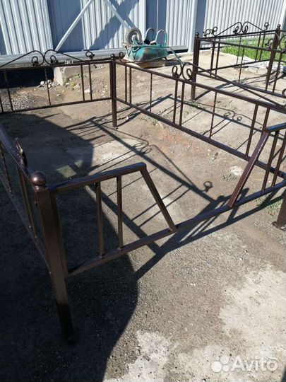 Ограда на могилу