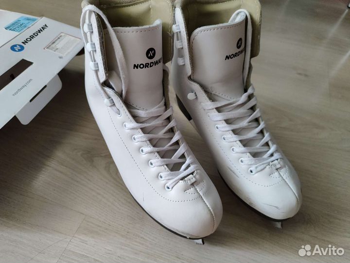 Коньки фигурные