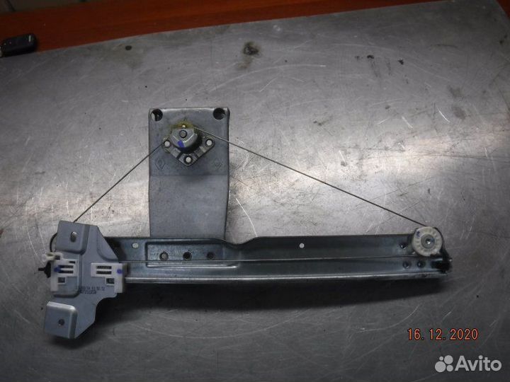 Стеклоподъемник задний левый Nissan Terrano F4R