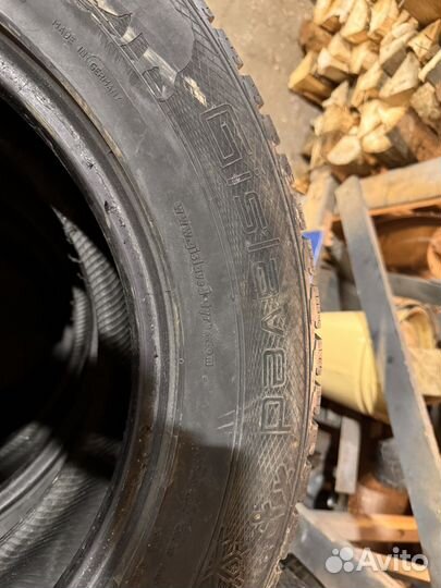 Gislaved Nord Frost 5 235/65 R17