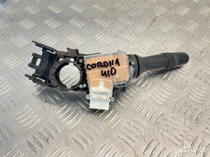 Переключатель поворотов Toyota Corolla ZRE151L