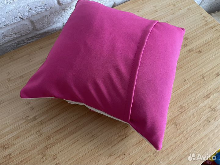 Подушка ковровая вышивка