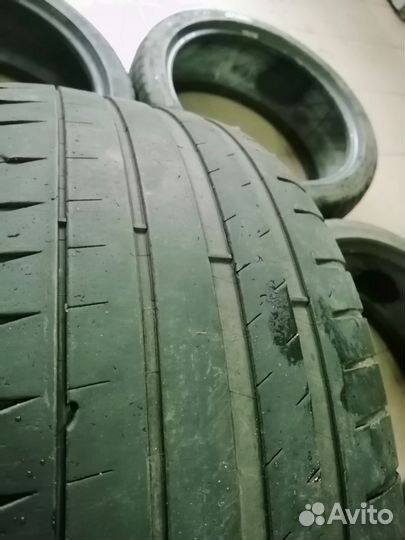 Michelin Agilis 225/40 R18 30K