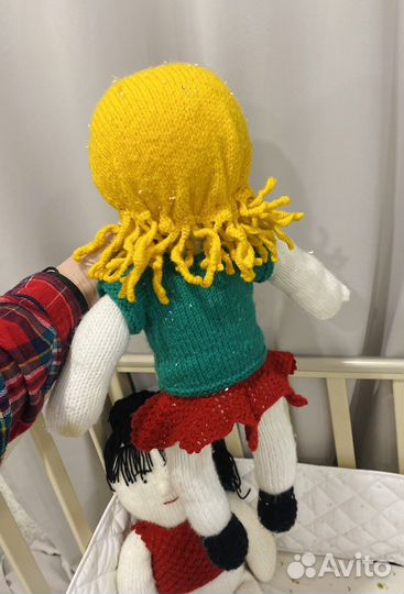 Вязаная кукла большая