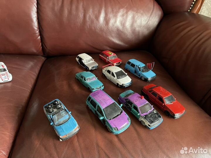Игрушечные машинки