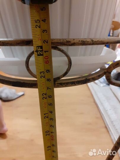 Подставка для цветов напольная металлическая