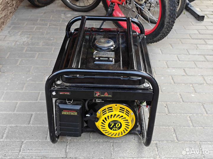 Бензиновый генератор