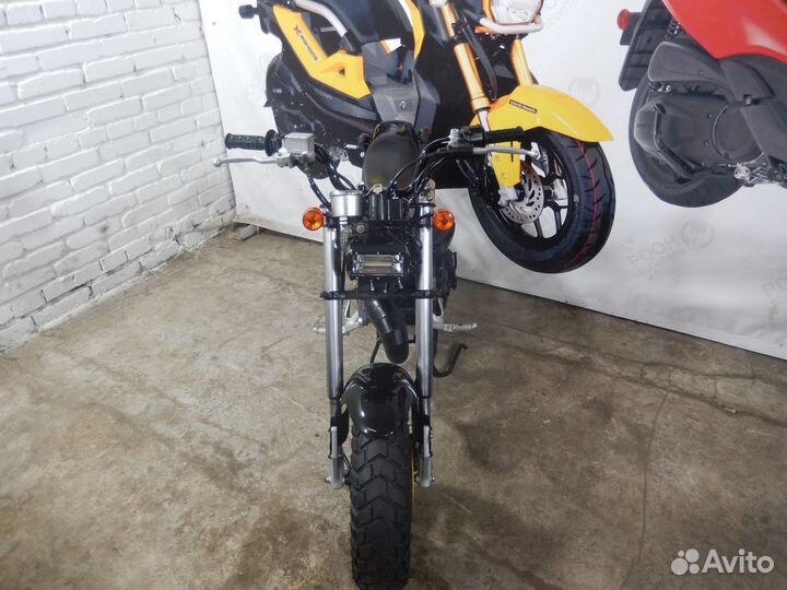 Скутер Suzuki Street Magic без пробега по РФ