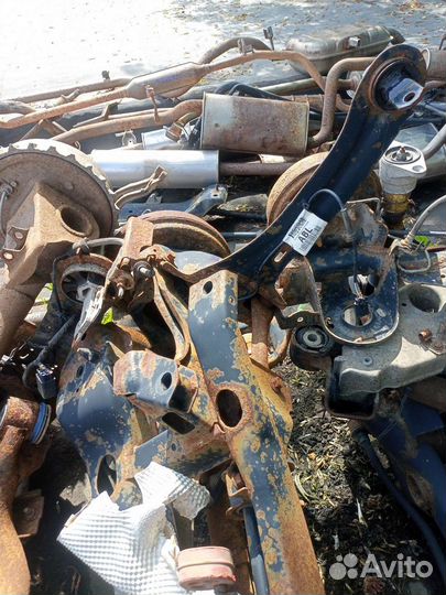 Задняя балка на Ford Focus 2