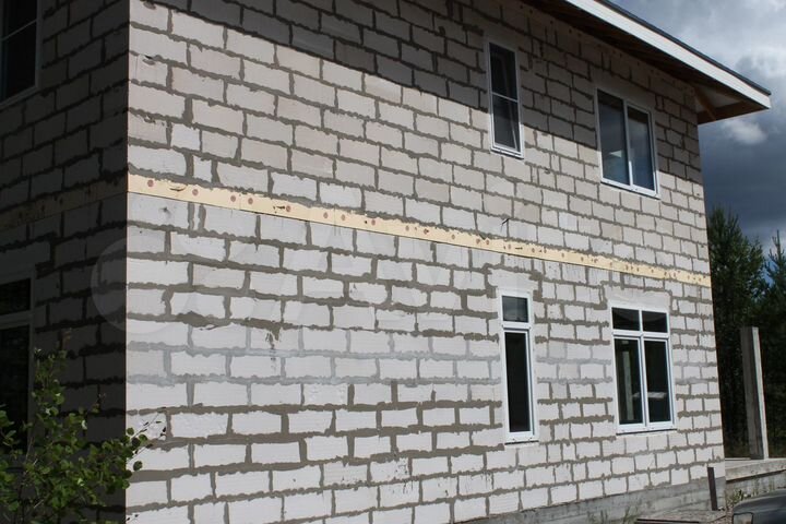 Дом 225 м² на участке 12 сот.