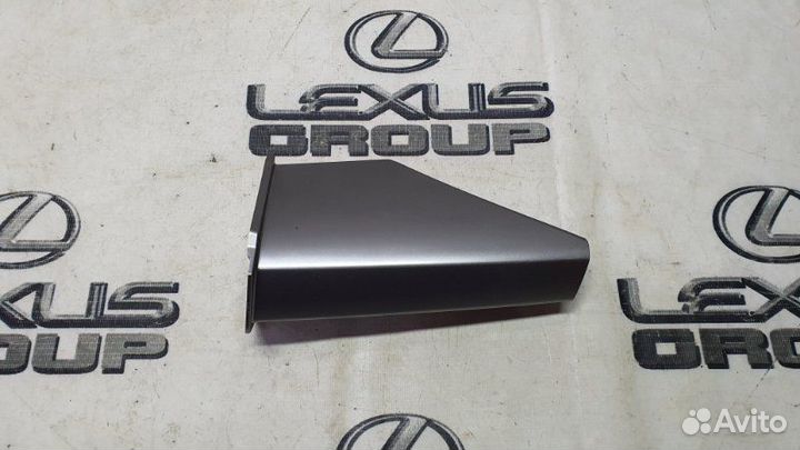 Накладка торпеды передняя левая Toyota Rav4 AVA42