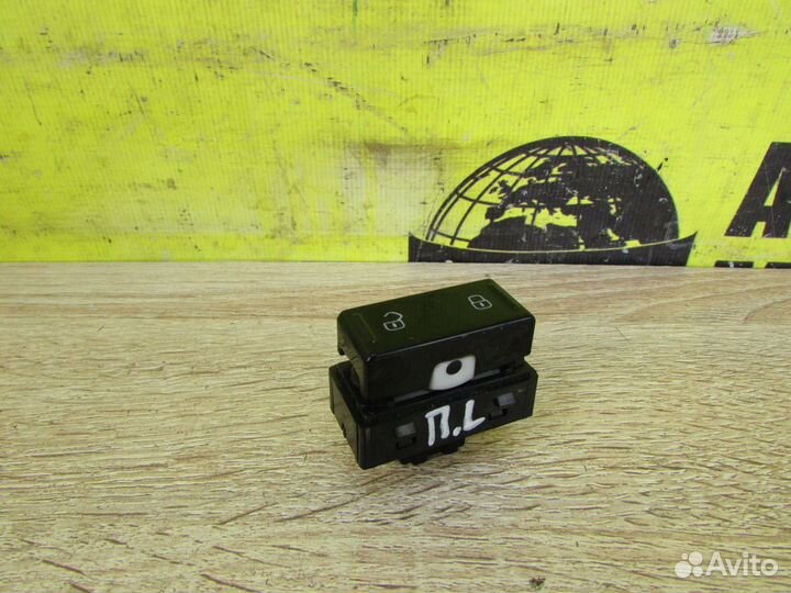 Кнопка центрального замка на Lifan Solano 2