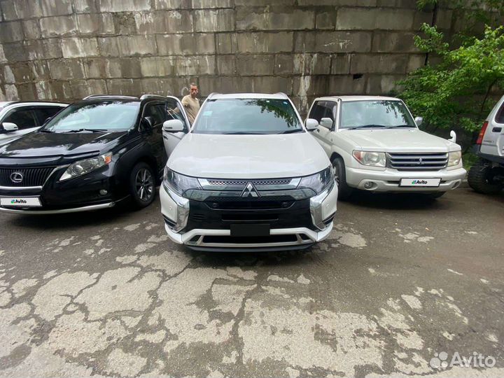 Mitsubishi Outlander 2.4 AT, 2018, 63 000 км