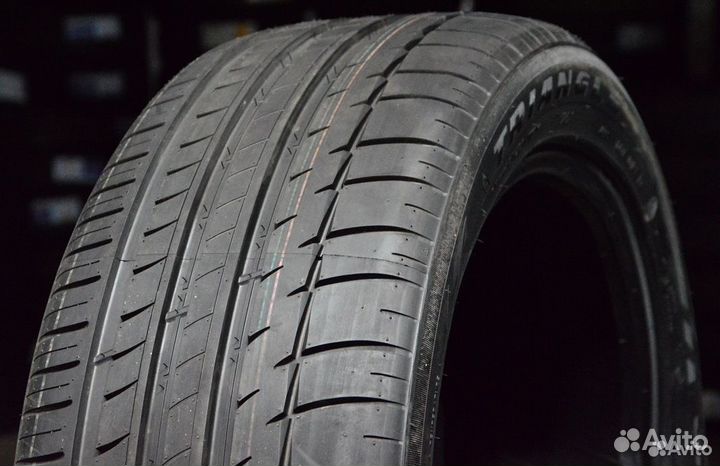 Triangle Sports TH201 265/35 R19