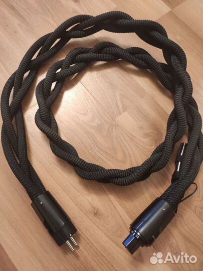 Сетевой кабель Audioquest Tornado