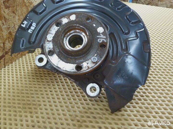 Кулак поворотный передний левый VW Passat B6 2005-2010 (3C0407253F)