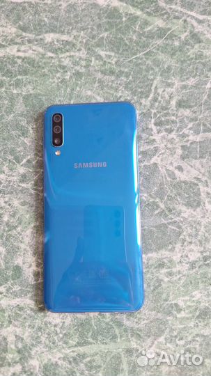 Samsung Galaxy A50, 4/64 ГБ
