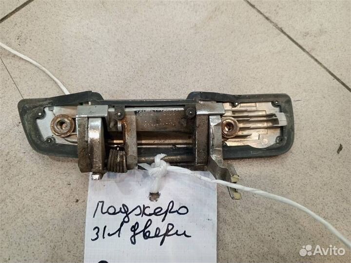 Ручка двери наружная задняя левая Mitsubishi Paje