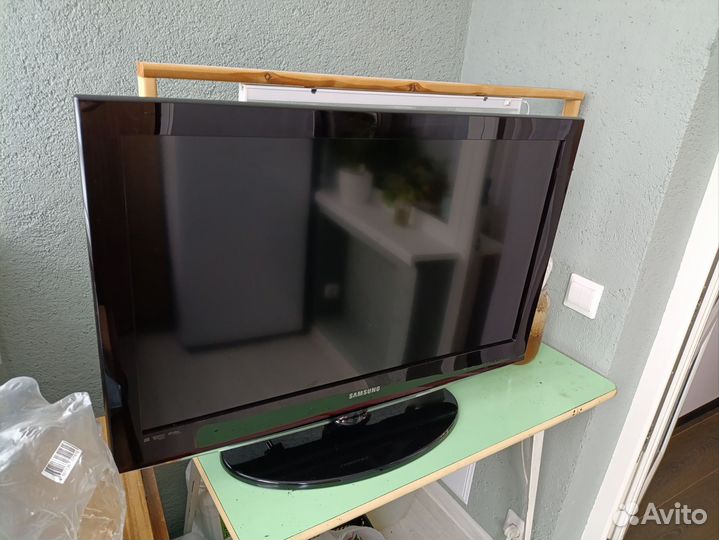 Телевизор на запчасти