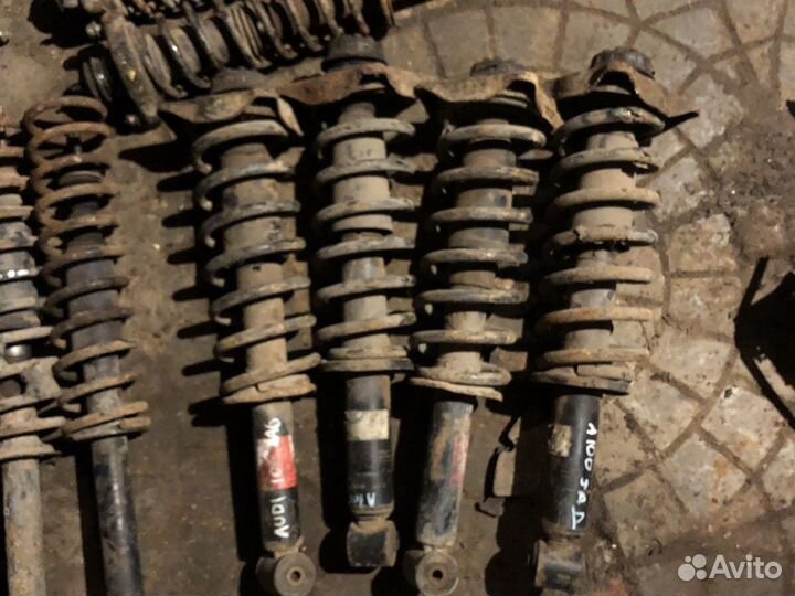 Audi 100 с4 задний амортизатор стойка в сборе