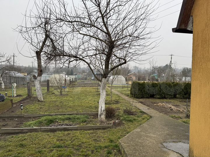 Дом 39 м² на участке 6,3 сот.