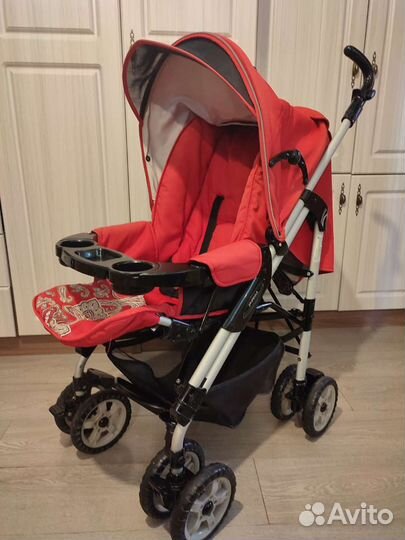 Прогулочная коляска
