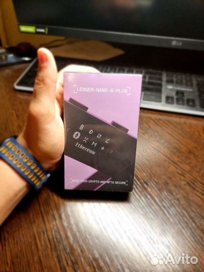 Холодный кошелек. Ledger nano s plus