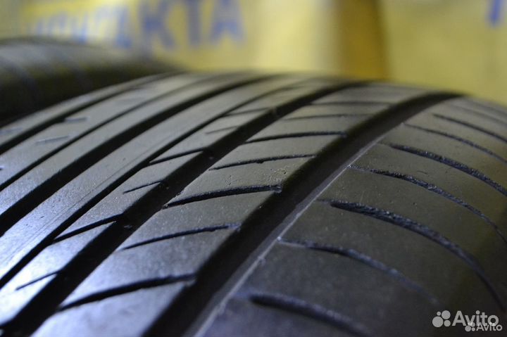 Yokohama Advan dB V552 205/55 R16