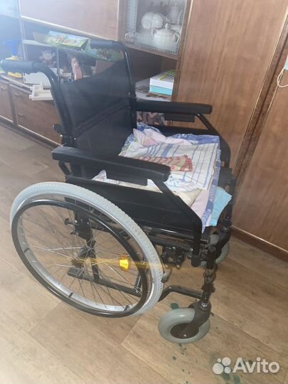 Коляска для инвалидов