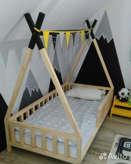 Детская кровать вигвам из бука