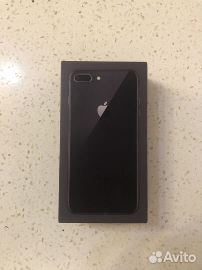Коробка iPhone 8 plus