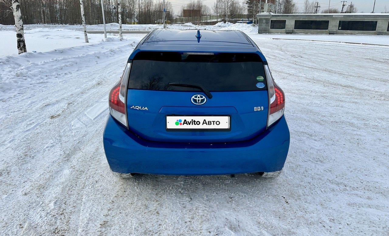 Toyota Aqua: фото из отзыва