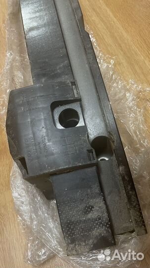 Усилитель заднего бампера Volvo XC90