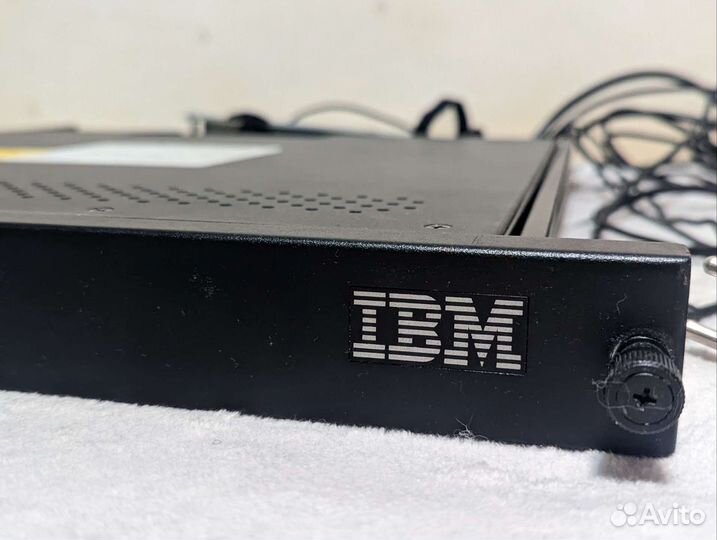 Монитор+dvd-rom IBM 1723-hс1 в серверную стойку