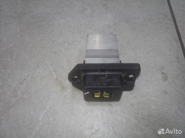 Резистор отопителя Kia Sorento XM 2009-2020