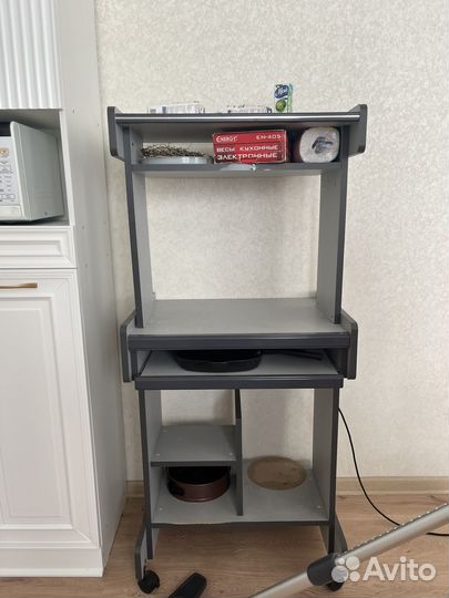 Компьютерный столик IKEA