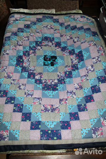 Лоскутное одеяло - покрывало ручной работы